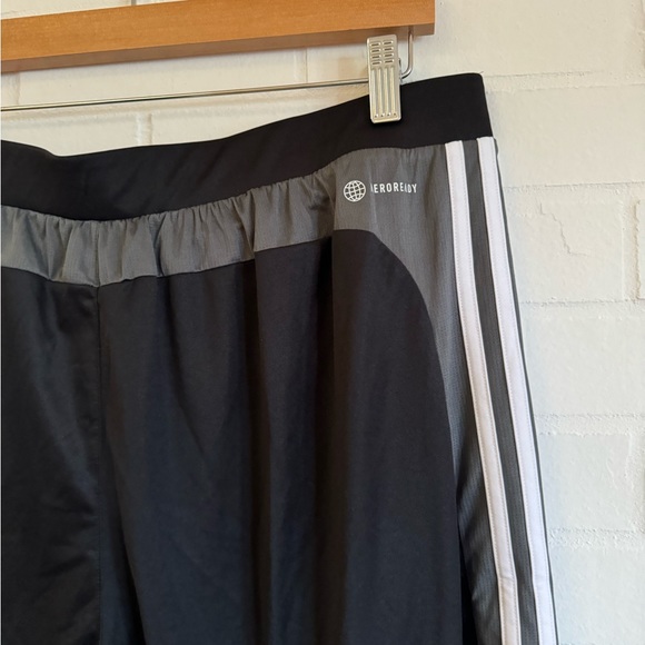 NWT Adidas Men’s Shorts - Picture 8 of 8